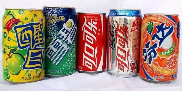 北京市中小學(xué)禁售碳酸飲料，你知道它的危害有多大嗎？